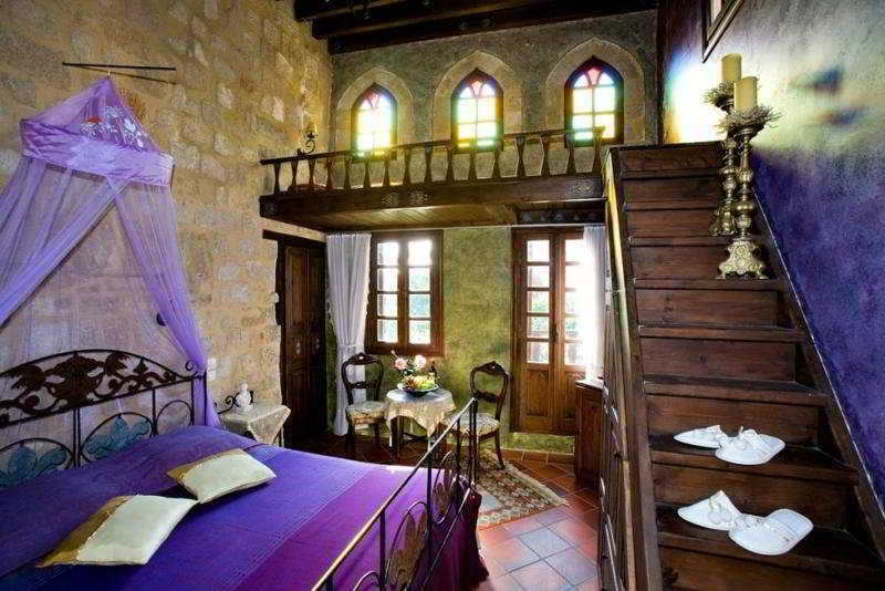 S. Nikolis Historic Boutique Hotel