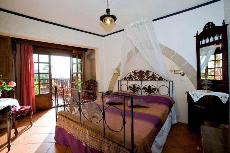S. Nikolis Historic Boutique Hotel 4*