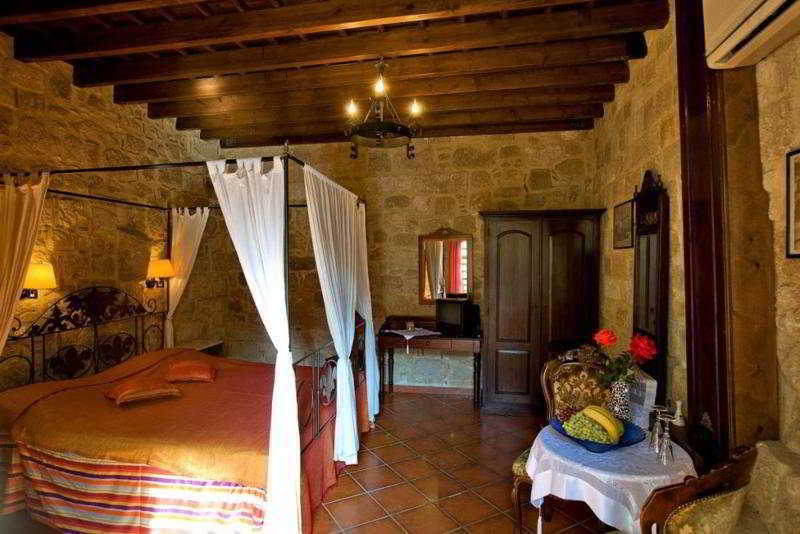 Hotel S. Nikolis Historic Boutique