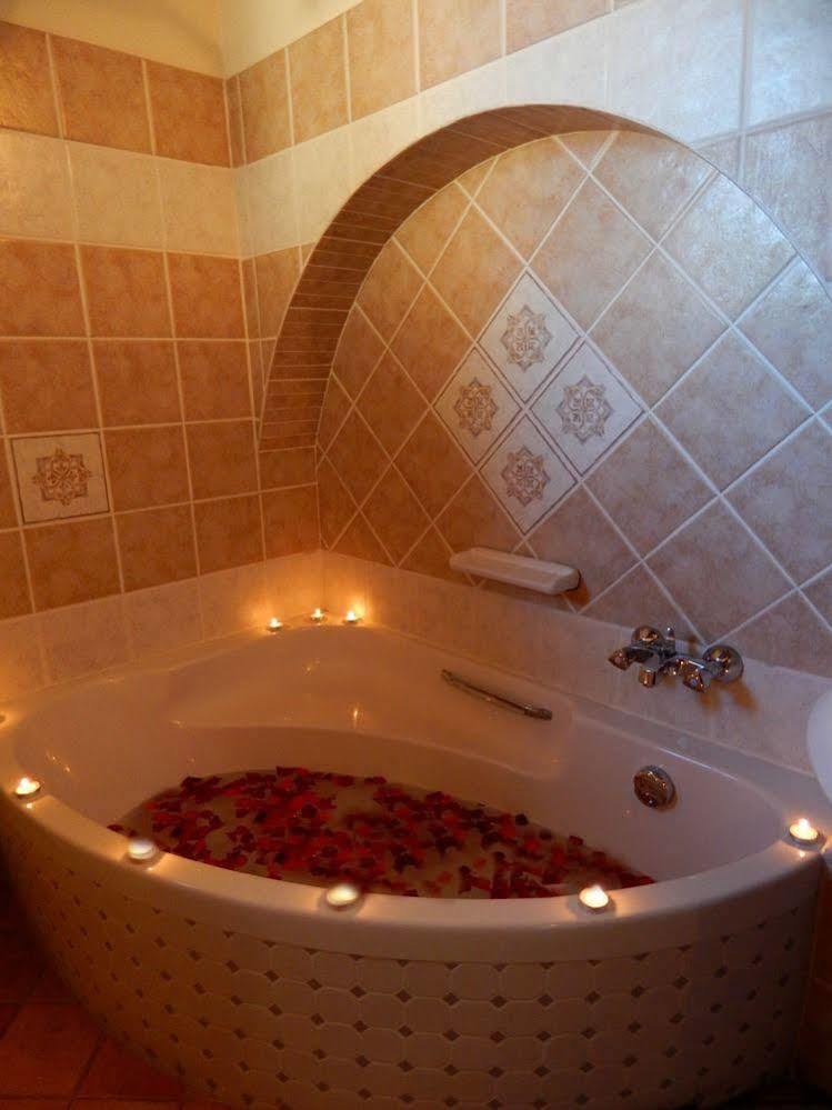 S. Nikolis Historic Boutique Hotel 4*