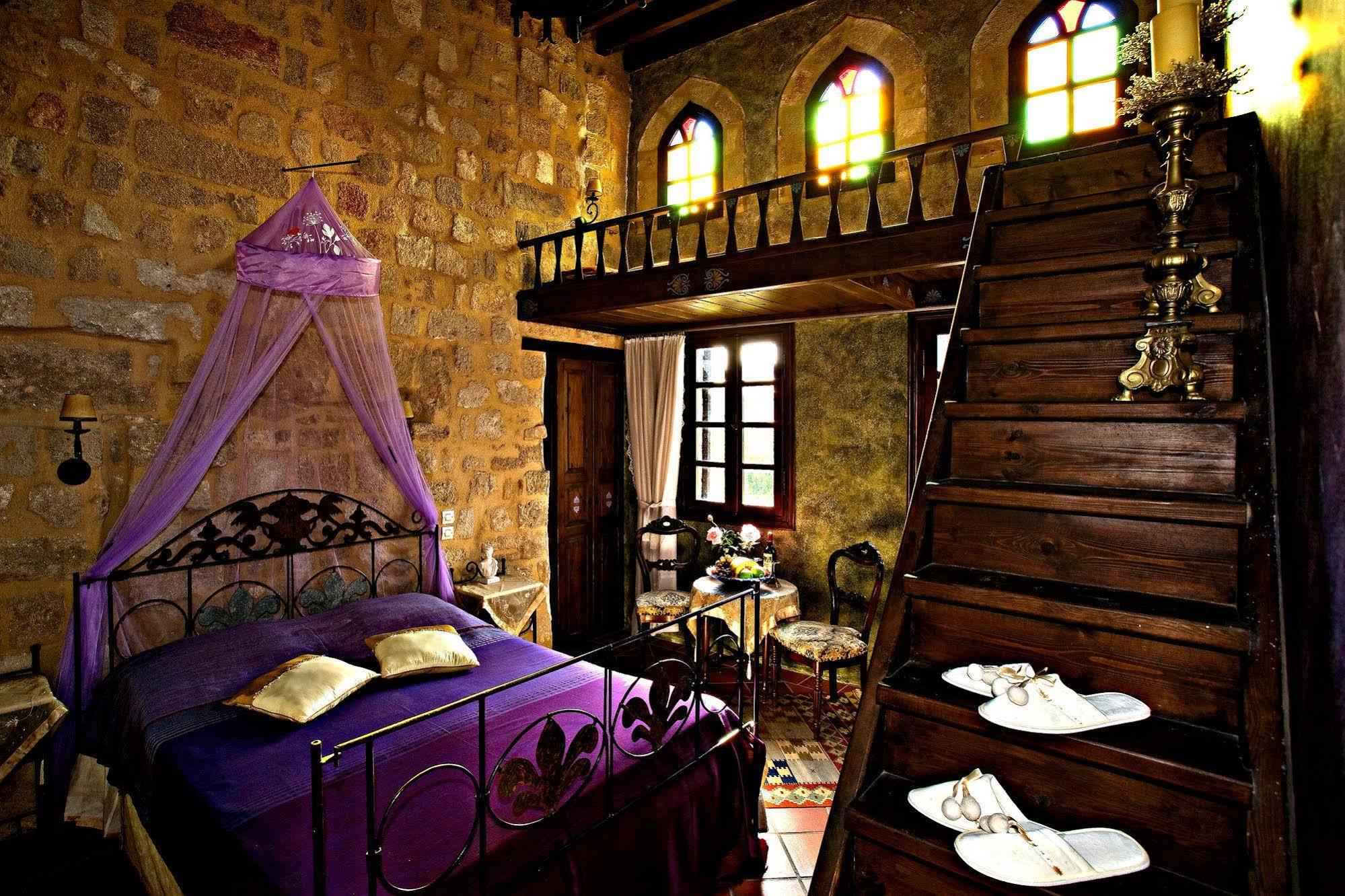 S. Nikolis Historic Boutique Hotel 4*